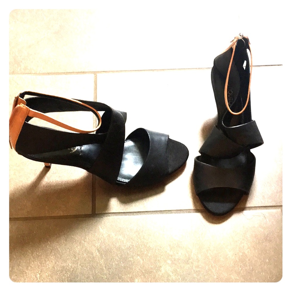 Boutique 9 peep toe heels